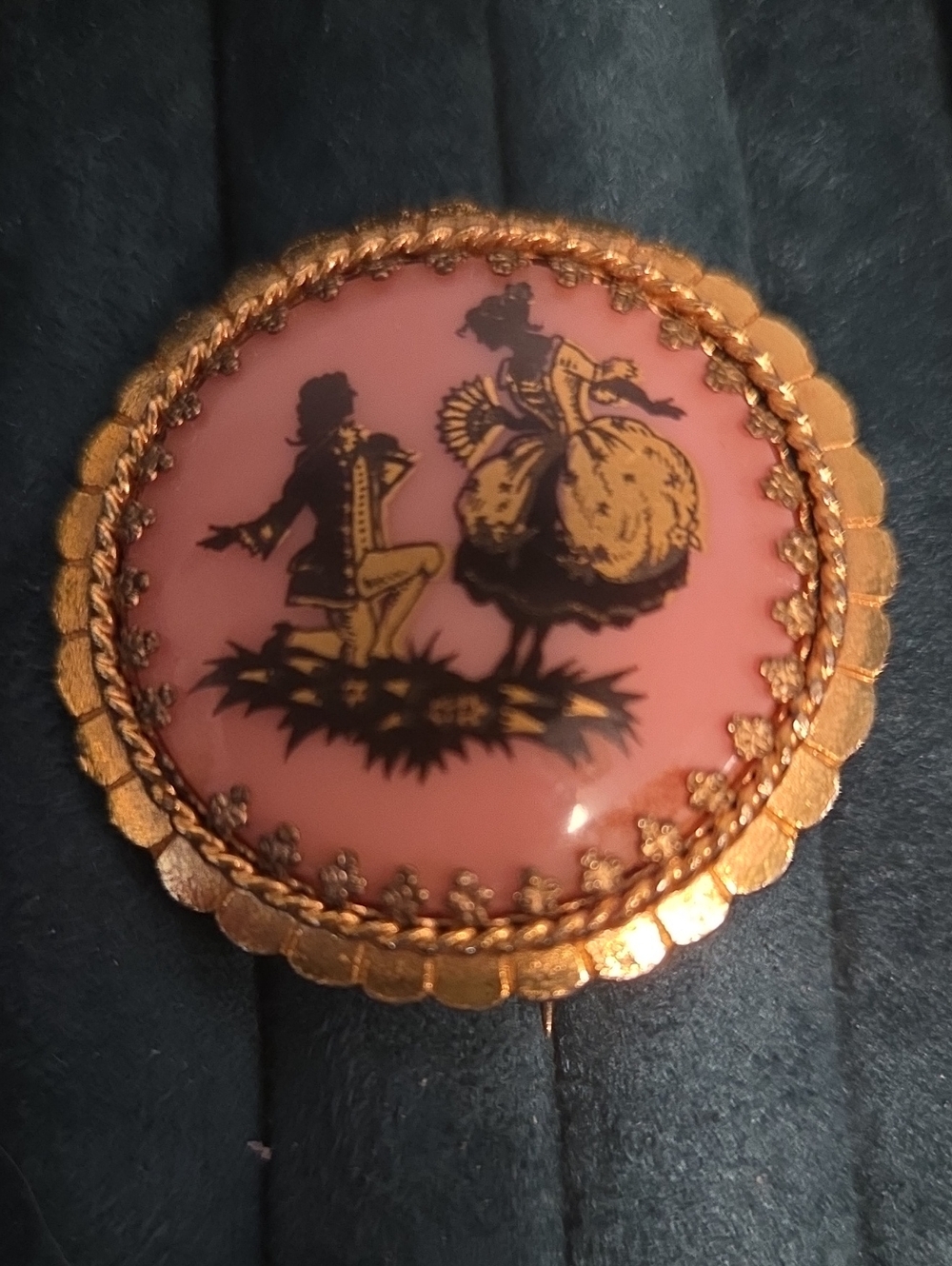 Vintage Mid Century Pink Porcelain Courting Couple Brooch With Gold Accents